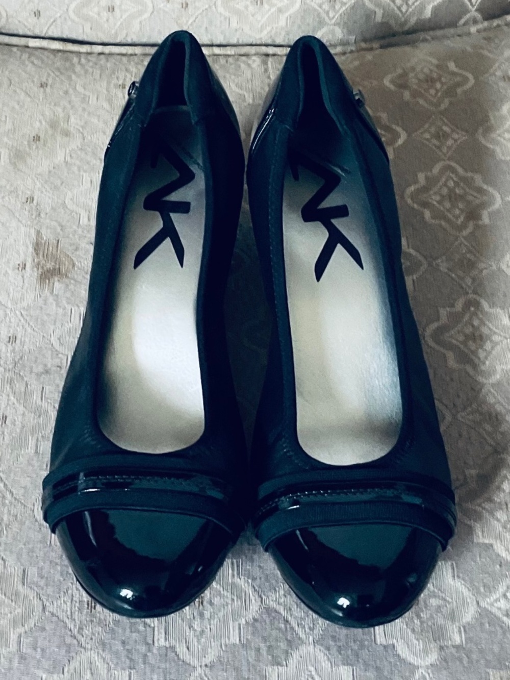 Anne Klein Sport Guardian Black Leather Block Heel Pumps - Size 9 (Brand New!)